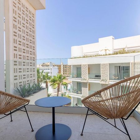 מלון פלאייה דה פאלמה Hm Ayron Park - Adults Only מראה חיצוני תמונה A balcony at the hotel